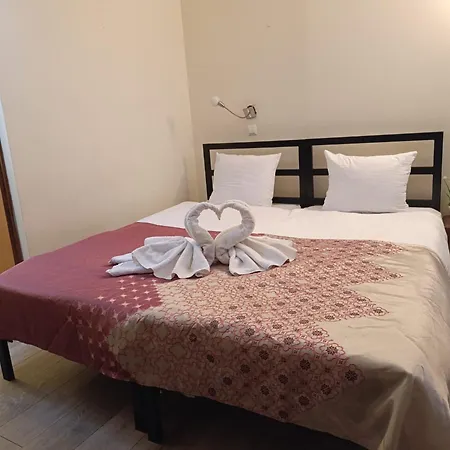 Lowen Aparthotel *